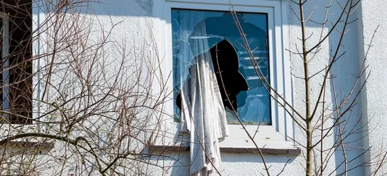Storm Window Installation Contractors in North Miami Beach, FL